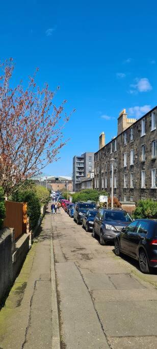 Nice Central Flat Walk To Princes Streetroyal Mile EDI Eksteriør billede